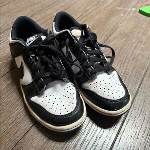 Nike Panda Dunks